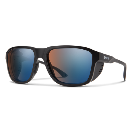 Smith Embark Matte Black | ChromaPop Glacier Photochromic Copper Blue Mirror Lens